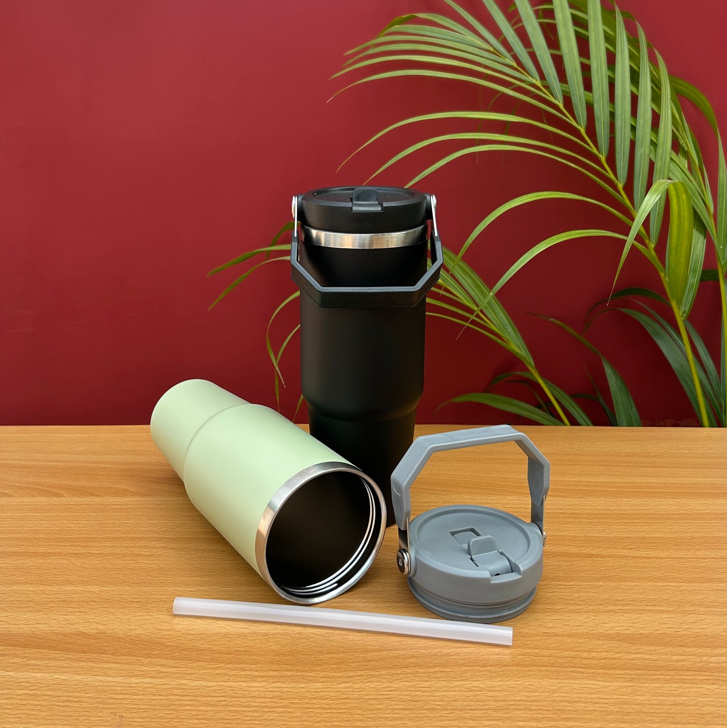 Solid Tumbler With Handle (900ML)